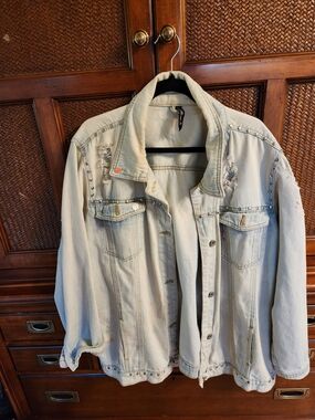 Light Wash Distressed Jean Jacket - Unbranded